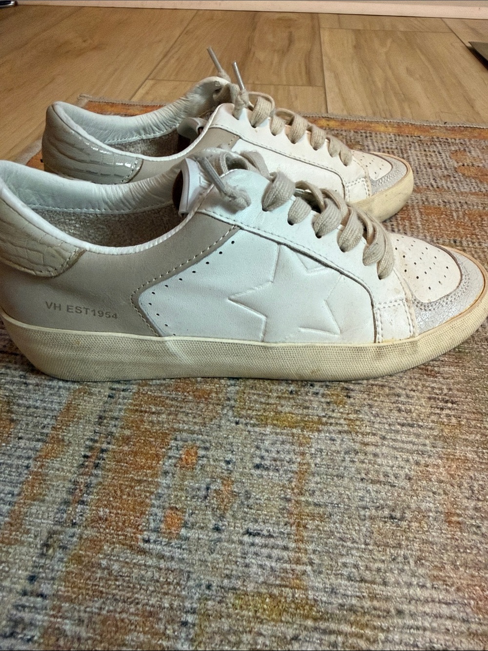 Vintage Havana Cream and Tan Low-Top Star Sneakers